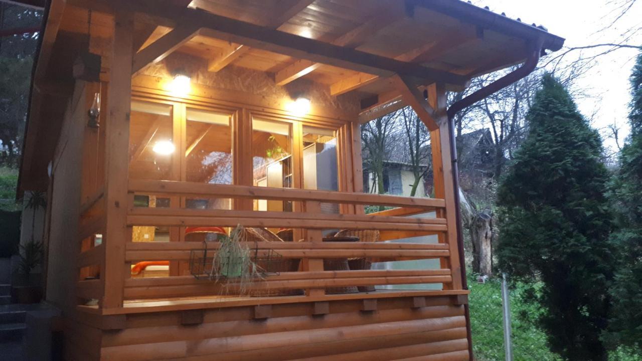 Obiteljski Apartman Borovi Visoko Eksteriør billede