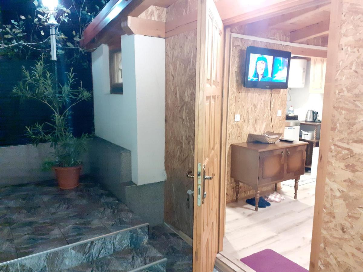 Obiteljski Apartman Borovi Visoko Eksteriør billede