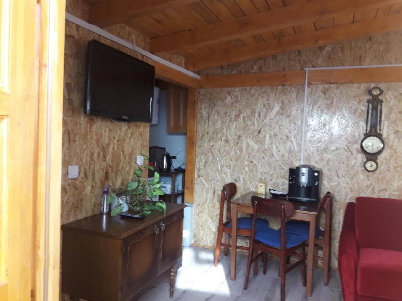 Obiteljski Apartman Borovi Visoko Eksteriør billede